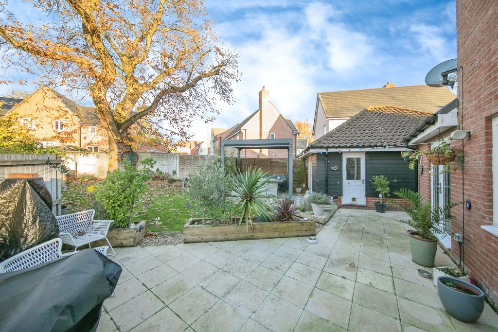 Property photo 3 of 20