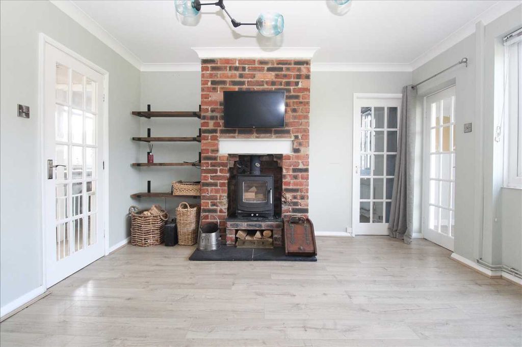 Property photo 2 of 14 Living Room