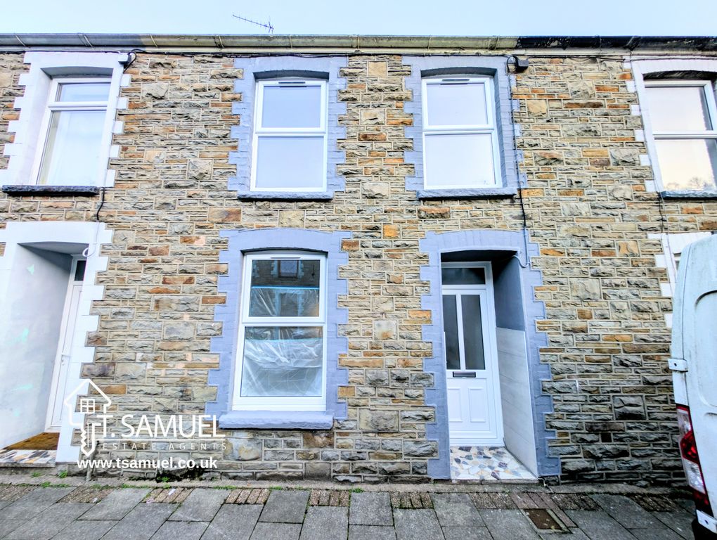 Property photo 1 of 28 Front