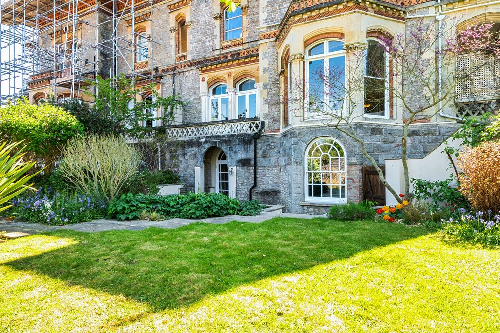 Property photo 1 of 22 Exterior