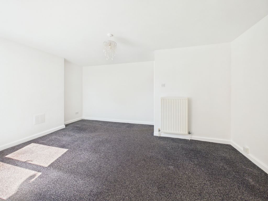 Property photo 2 of 8 Cam03062G0-Pr0243-Still005
