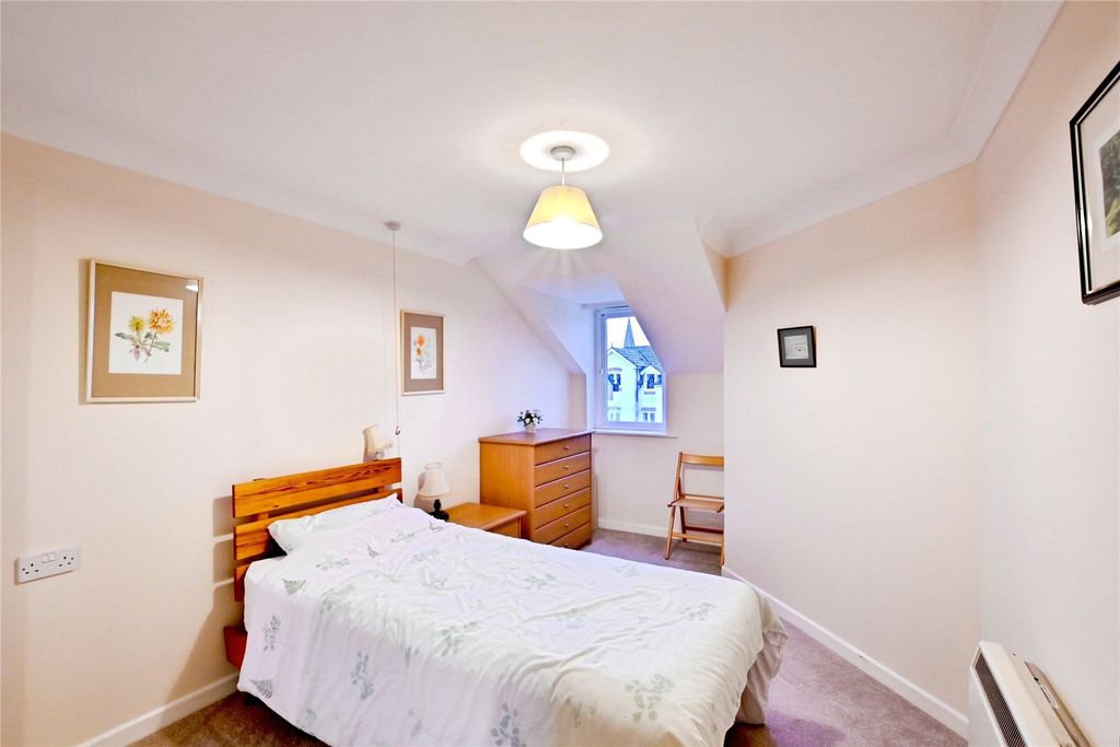 Property photo 3 of 11 Bedroom