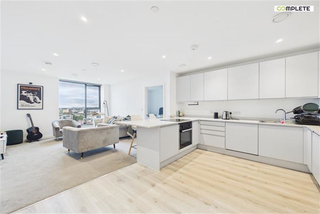 Property photo 1 of 11 (Main)