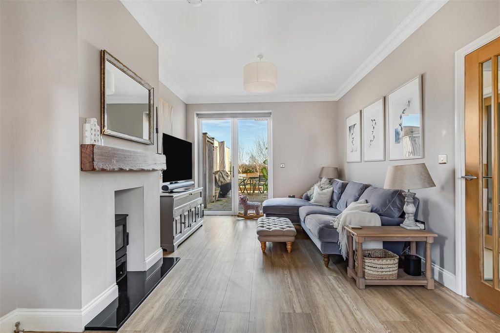 Property photo 2 of 25 24_75006.Jpg