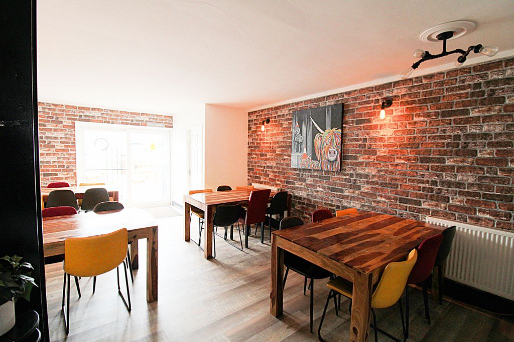 Property photo 1 of 9 38559365.Jpg?v=