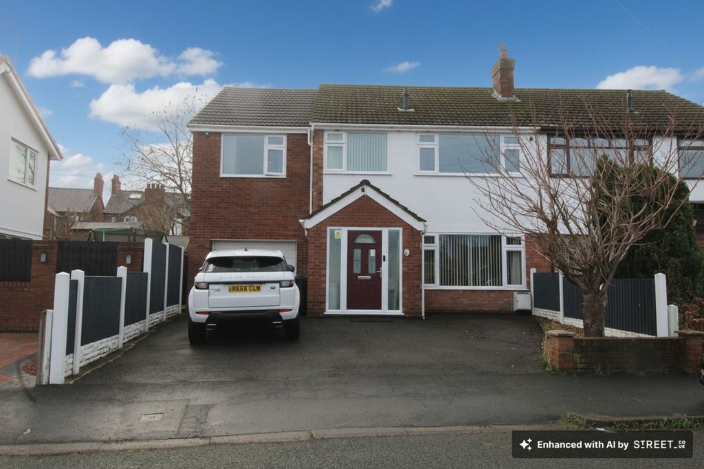 Property photo 1 of 32 Front