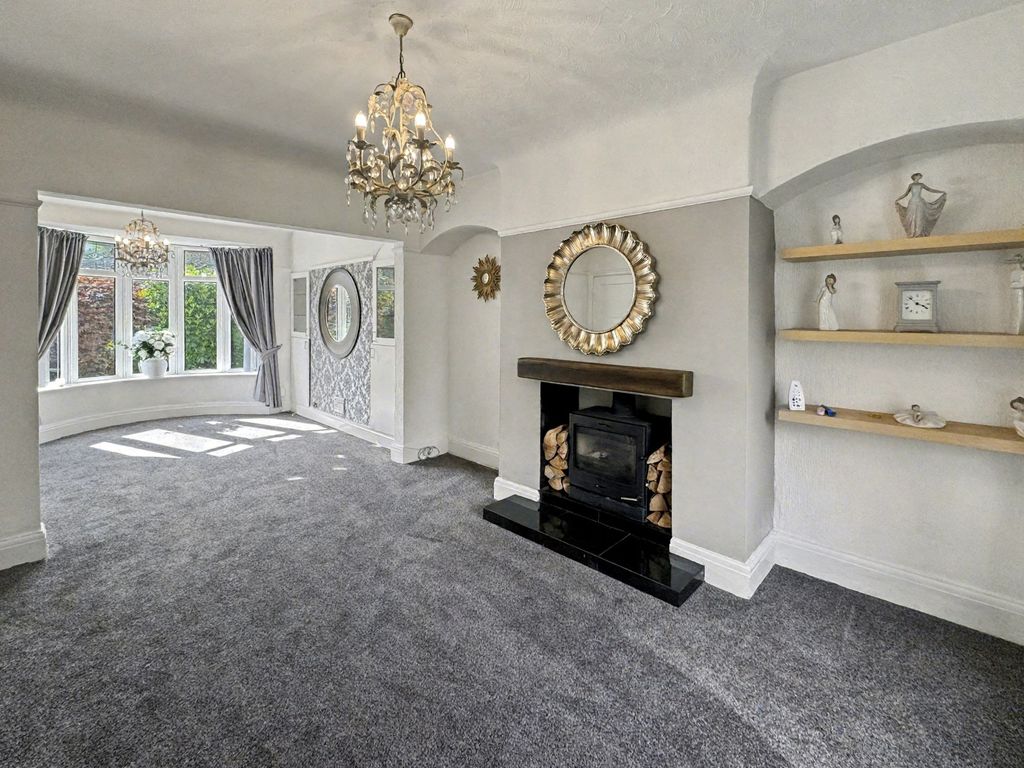 Property photo 3 of 33