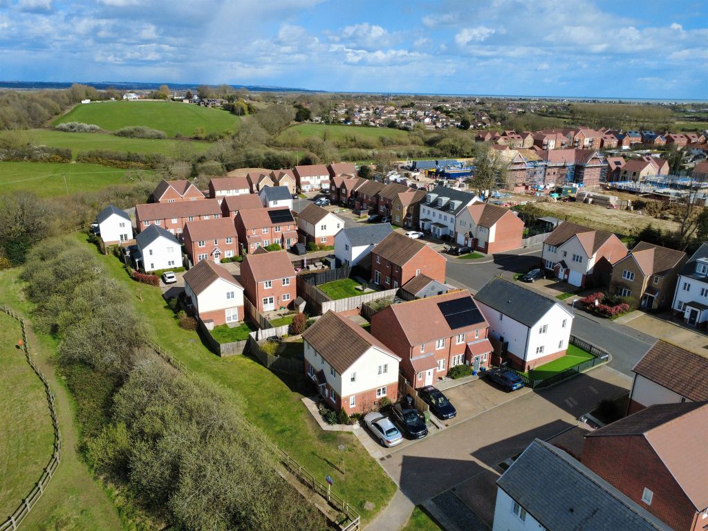 Property photo 2 of 28