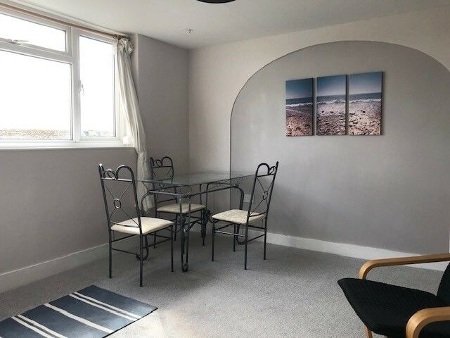 Additional image 5 of 2 bed flat to rentTerminus Road, Cowes PO31