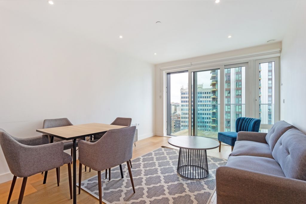 Property photo 3 of 24