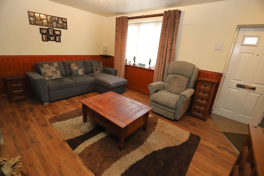 Property photo 3 of 29