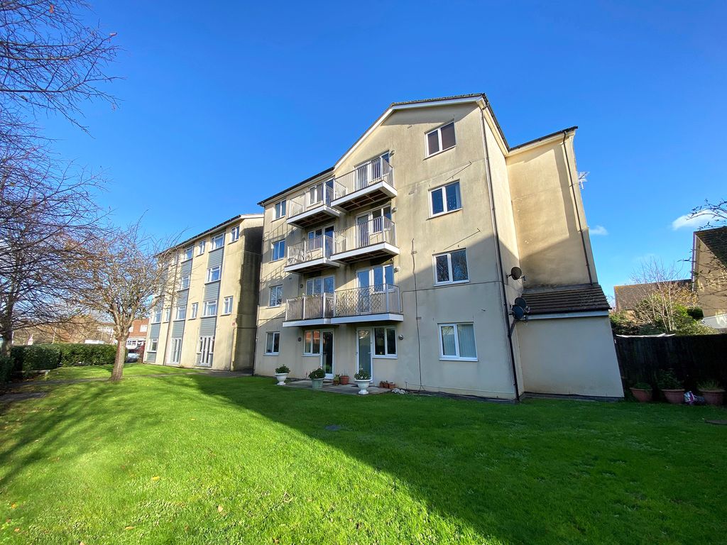 Property photo 1 of 11 12