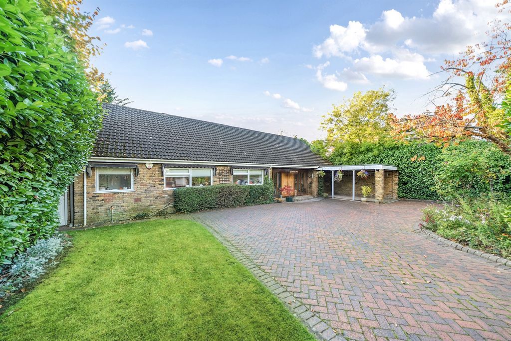Property photo 1 of 21