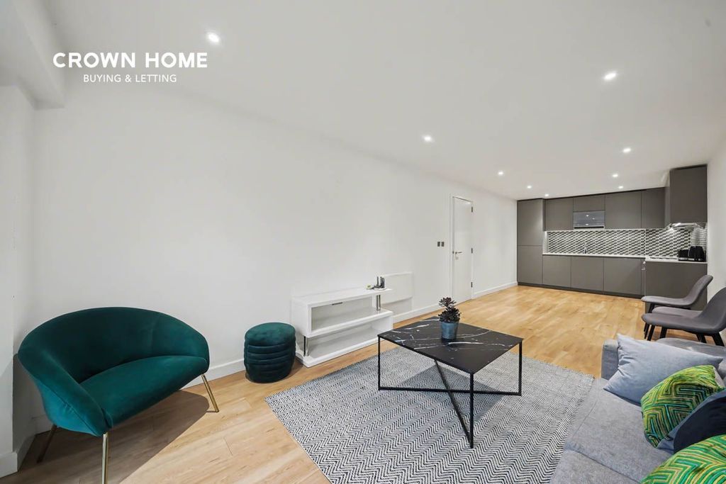 Property photo 3 of 16