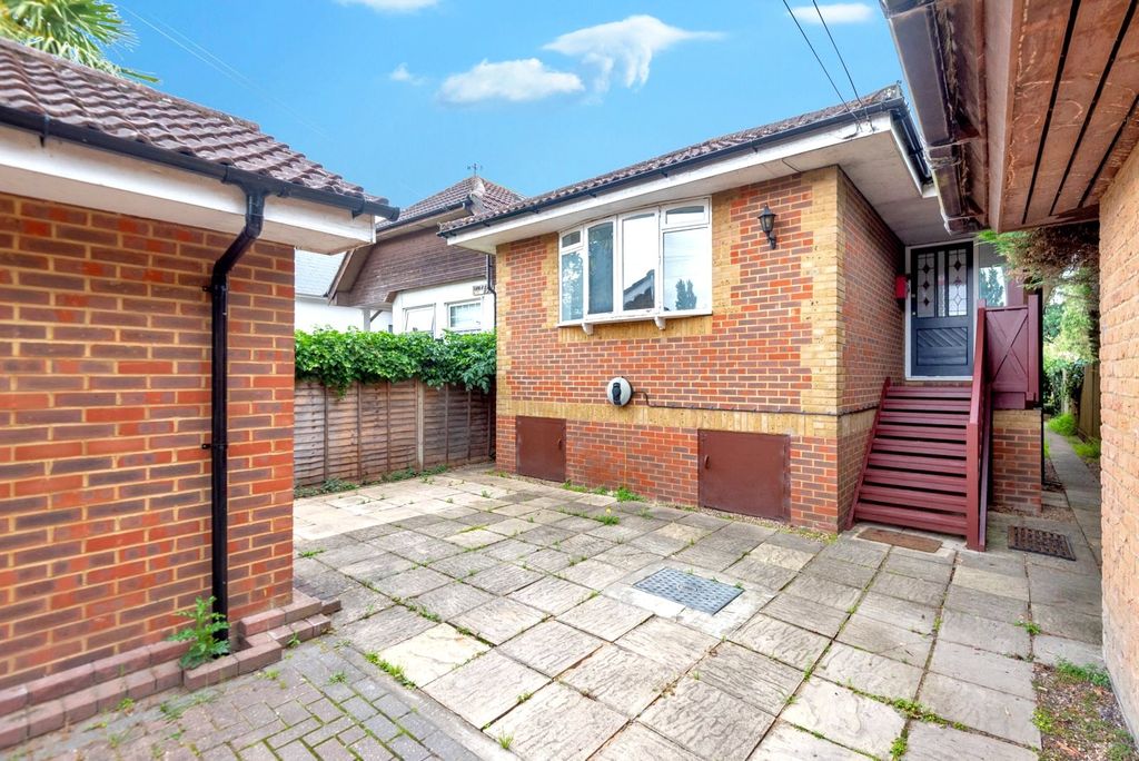 Property photo 3 of 17 Picture No. 45