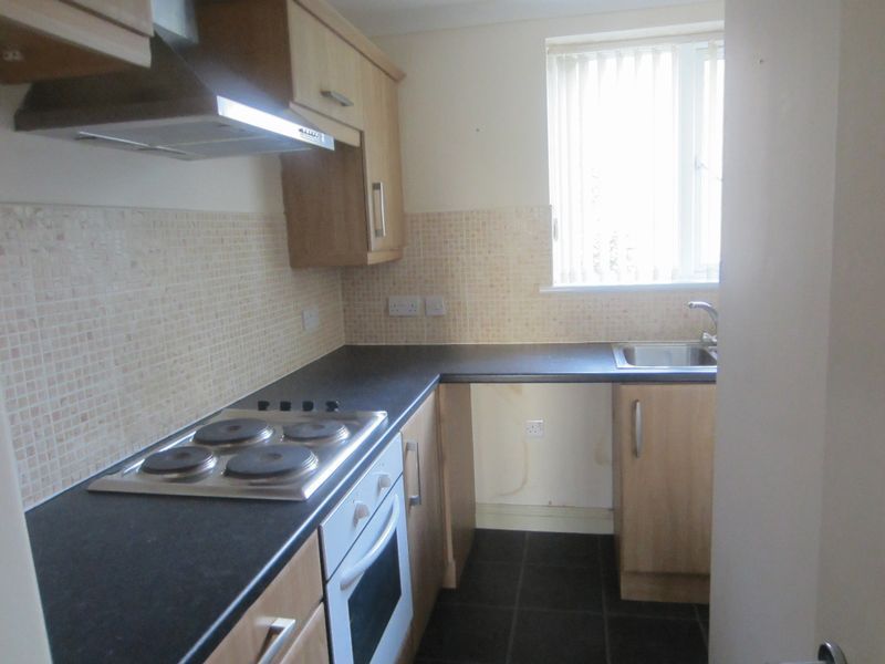 Property photo 3 of 6 Photo 4