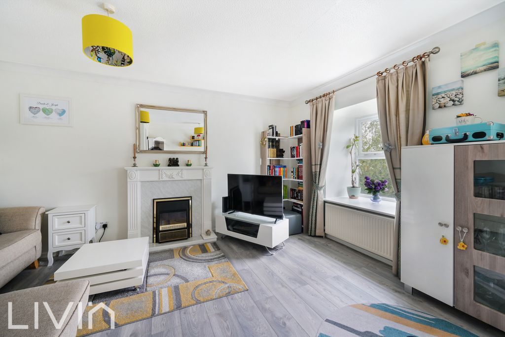 Property photo 2 of 12 Photo 2