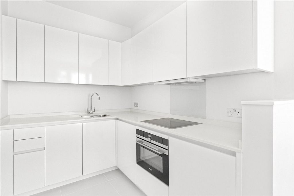 Property photo 2 of 14 Picture No. 08