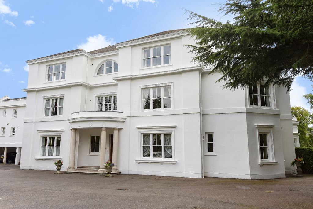Property photo 1 of 7 Kingston Hill Place