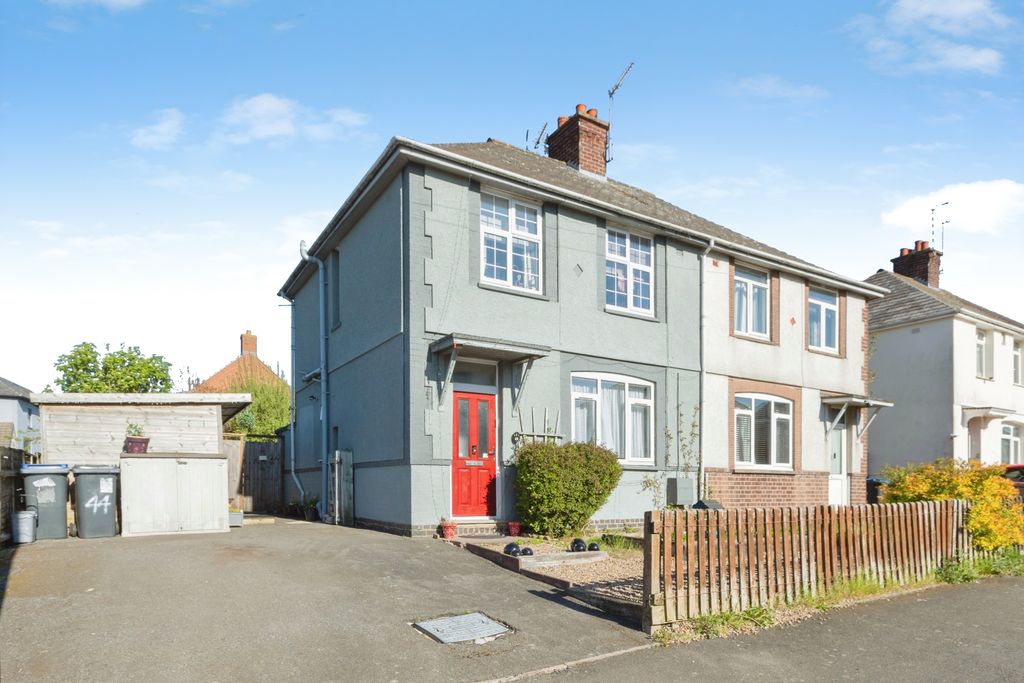 Property photo 1 of 14 Front View