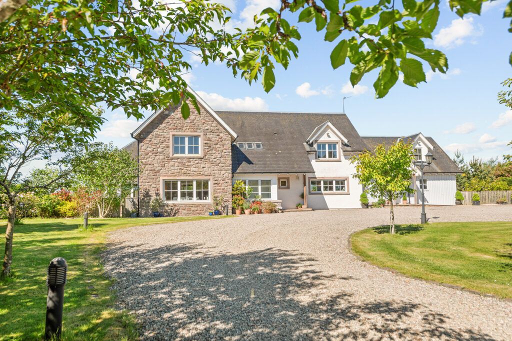 Property photo 1 of 44