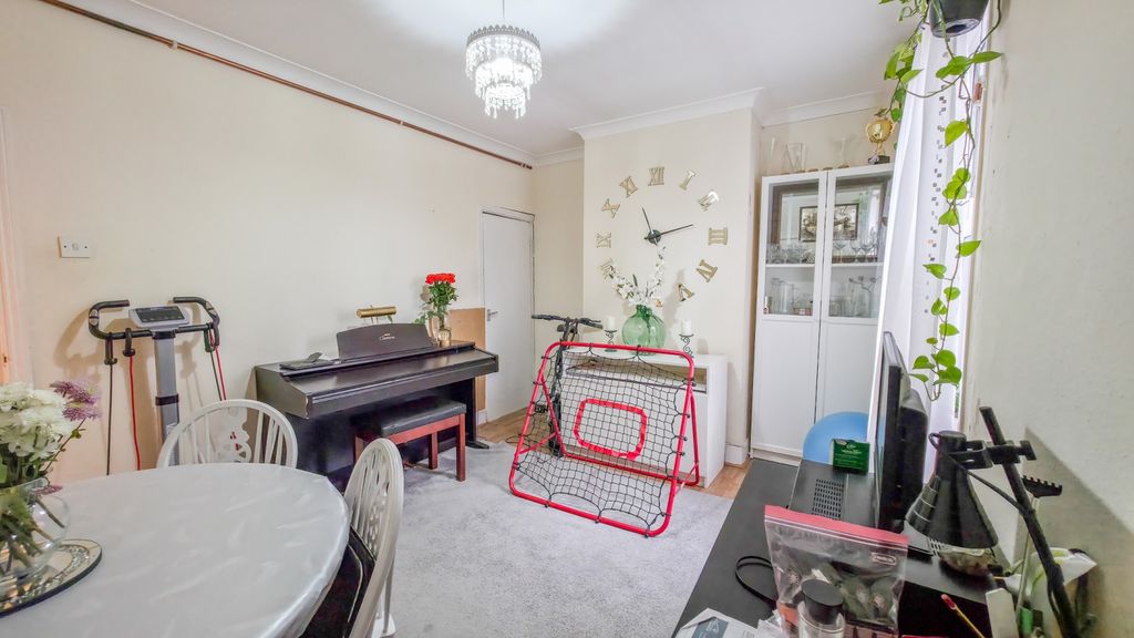 Property photo 3 of 13 20260207_111205