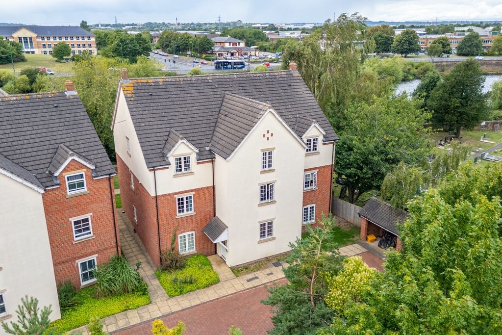 Property photo 1 of 12