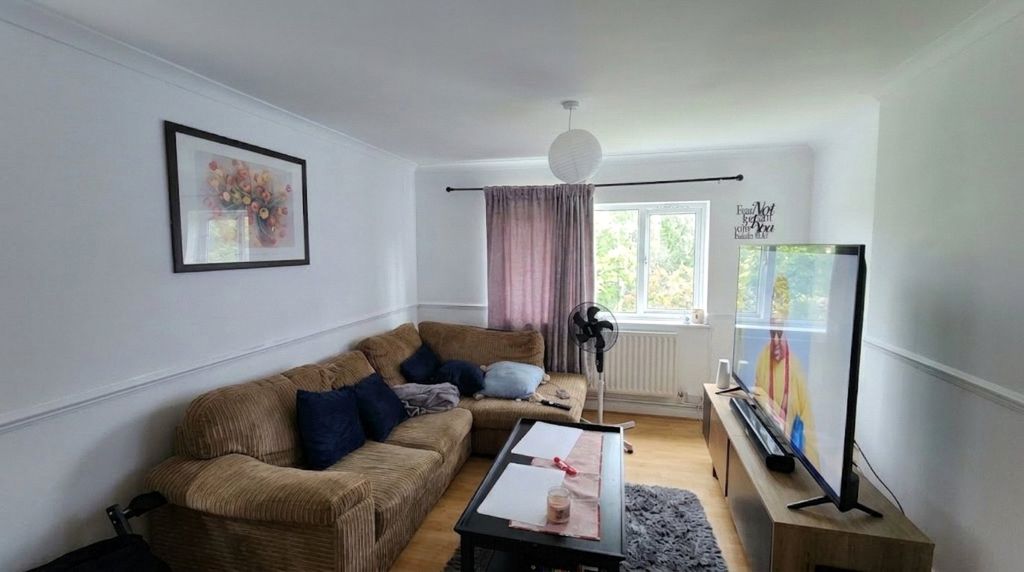 Property photo 3 of 7 Picture No. 04