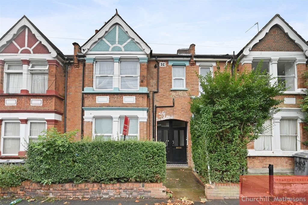 Property photo 1 of 12