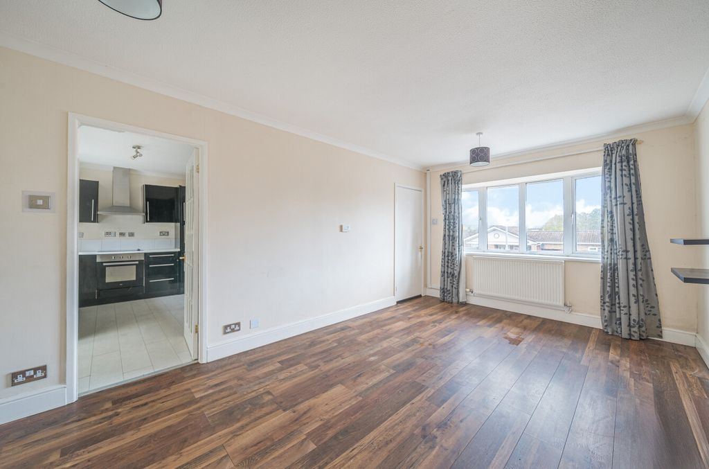 Property photo 2 of 12 Seddons, Tiverton