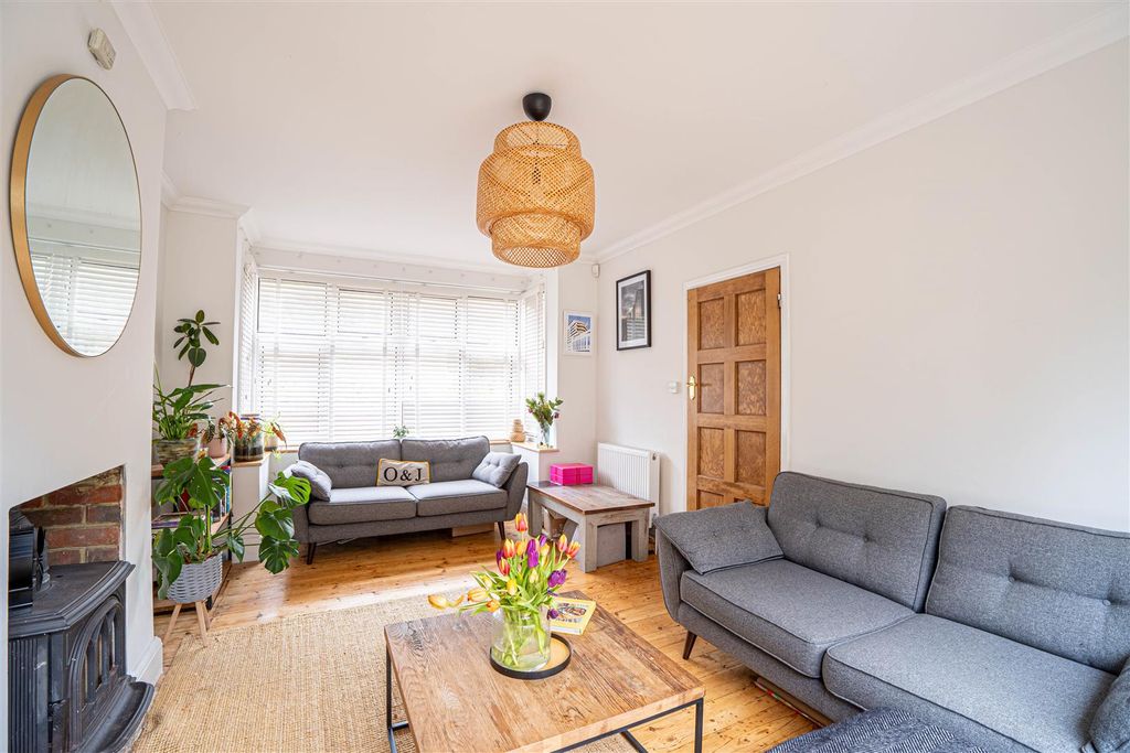 Property photo 2 of 27 Dsc06815-Hdr.Jpg