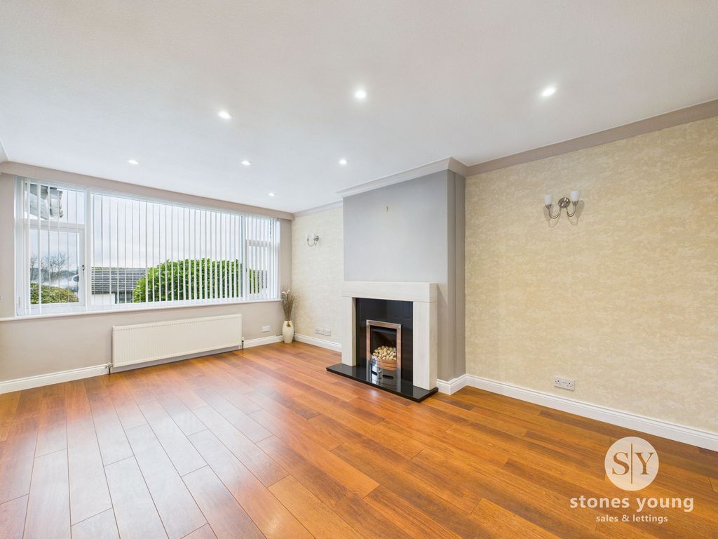 Property photo 2 of 27