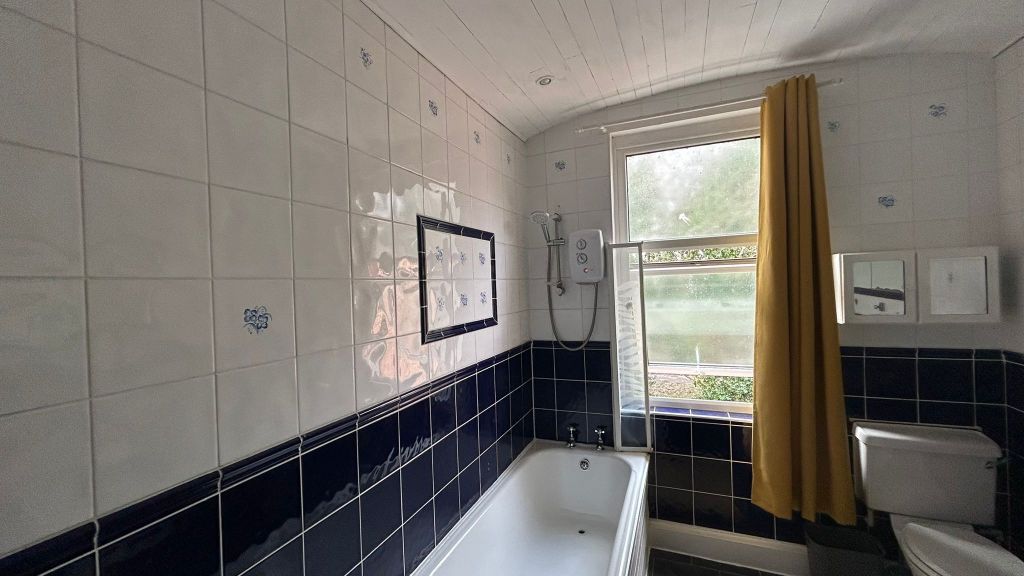 Property photo 3 of 14 01713C48-6Ac4-4E37-91B9-Dee6Db030Efa