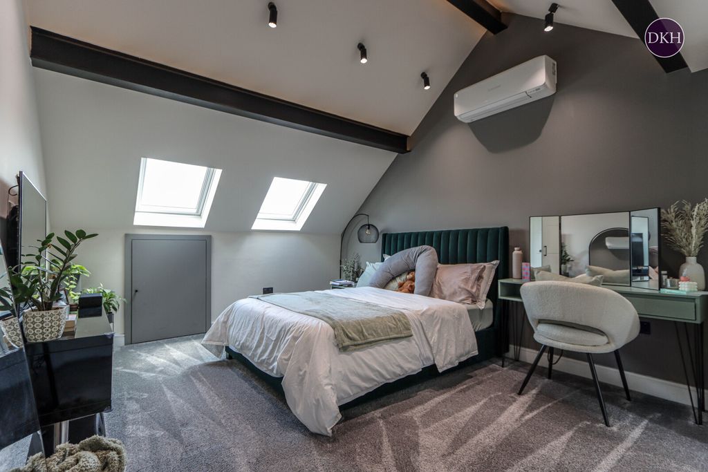 Property photo 2 of 20 Picture No. 02