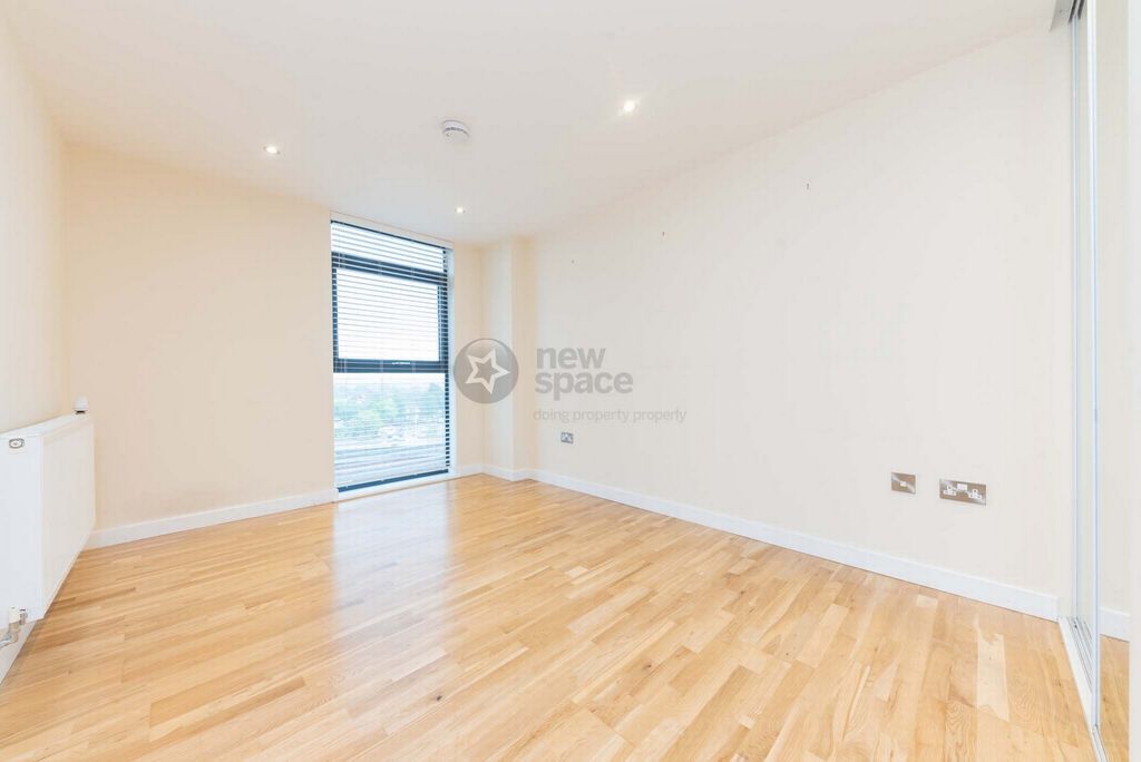 Property photo 3 of 15 Photo 1