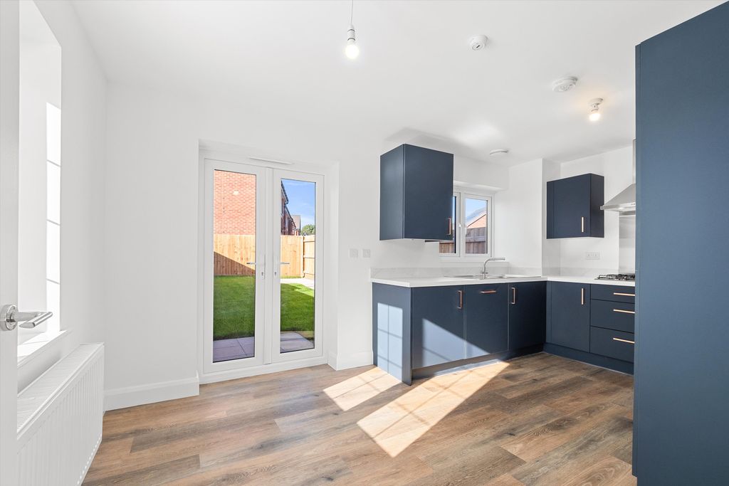 Property photo 2 of 16 Image