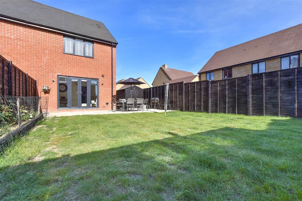 Property photo 2 of 8 Rear Garden