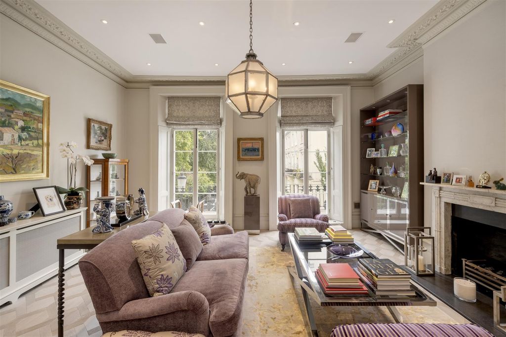 Property photo 1 of 29 Maskells-32 Norland Square-26_Hi.Jpg