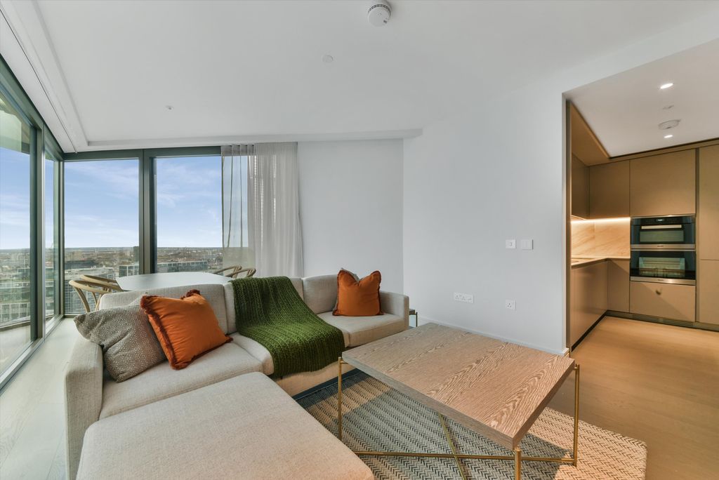 Property photo 3 of 12 Image