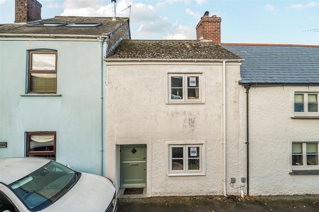 Property photo 2 of 12 1382890-1-691c80758d95B-Arw.Jpg