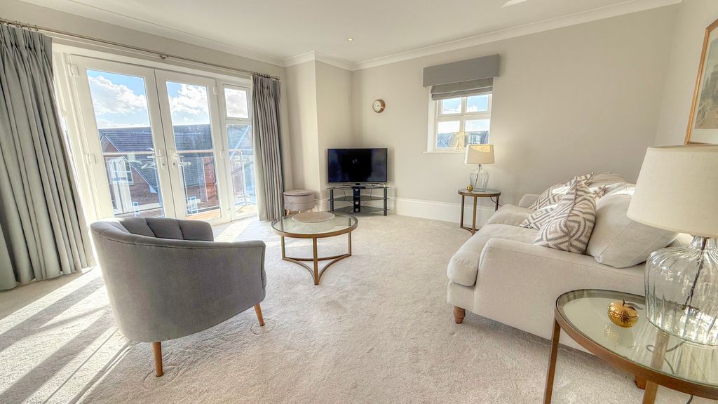 Property photo 2 of 15 Image20_Smooth