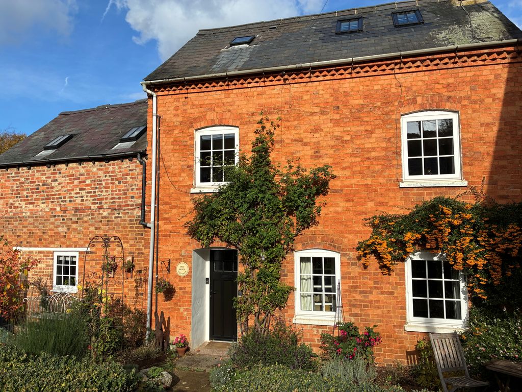 Property photo 1 of 18 Front