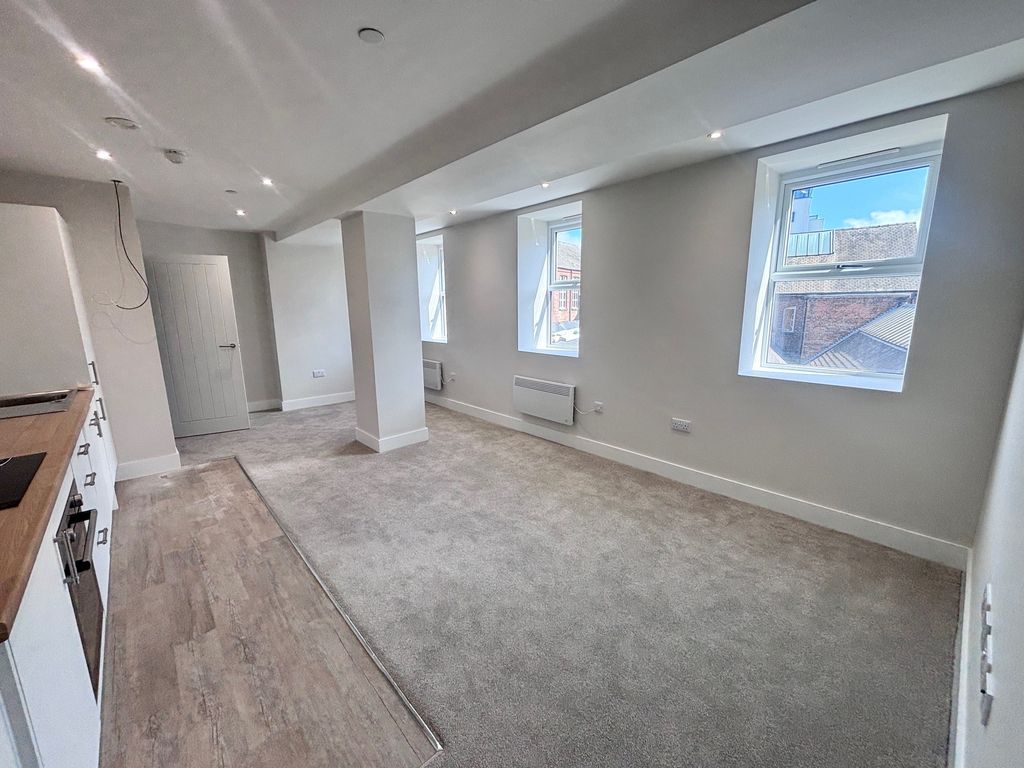 Property photo 3 of 6 Living Room