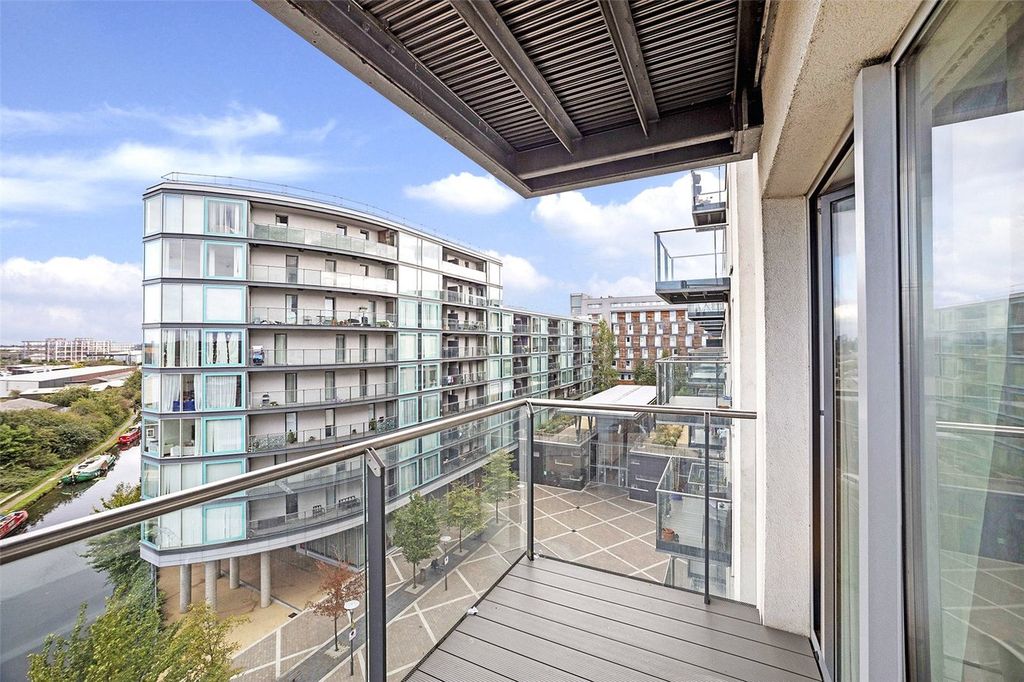 Property photo 2 of 9