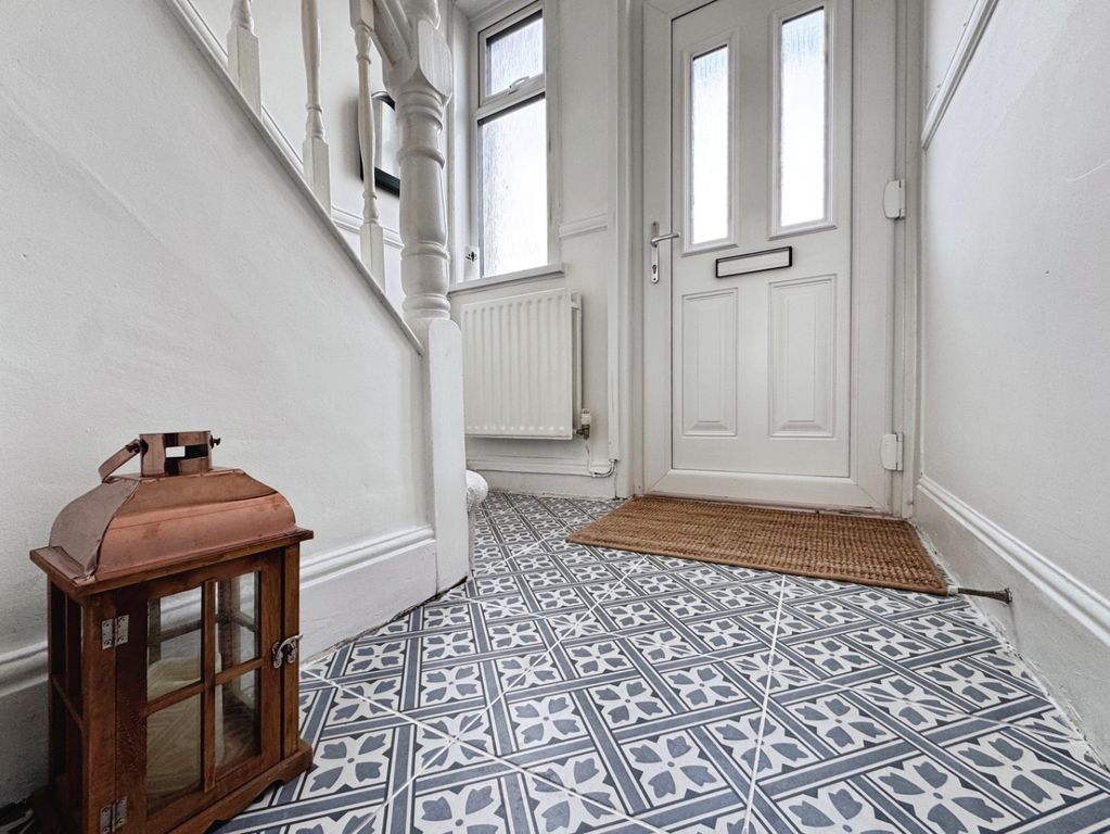Property photo 2 of 29 5357553