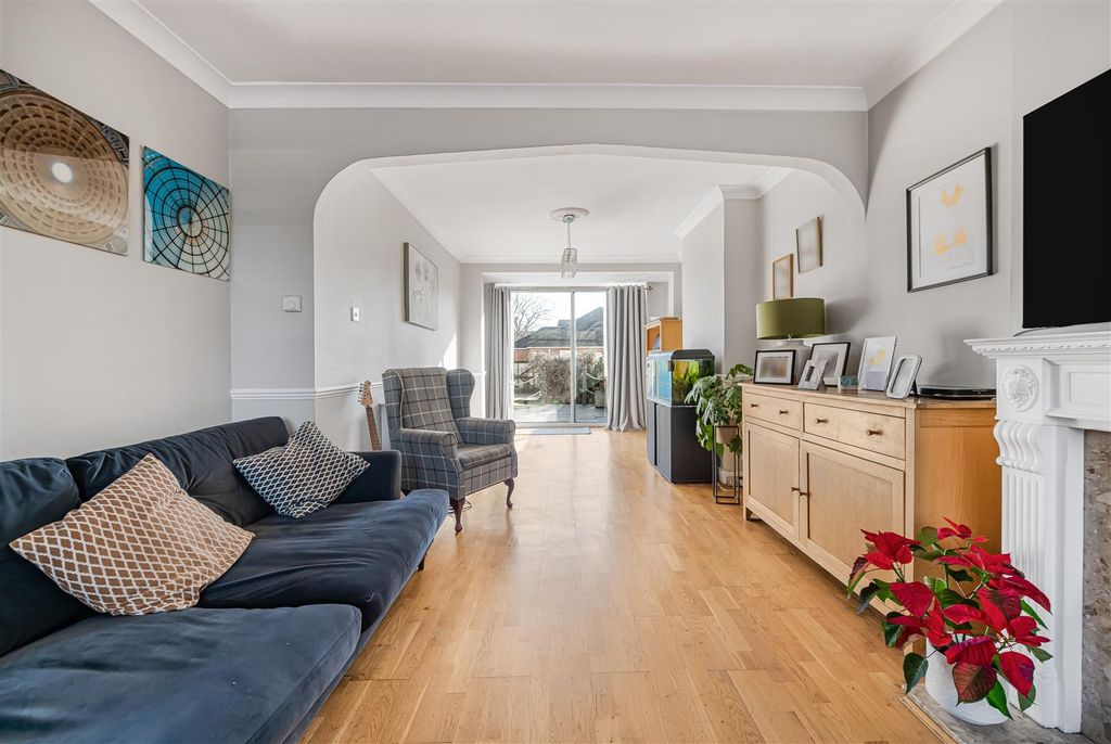 Property photo 2 of 14 4_72381.Jpg