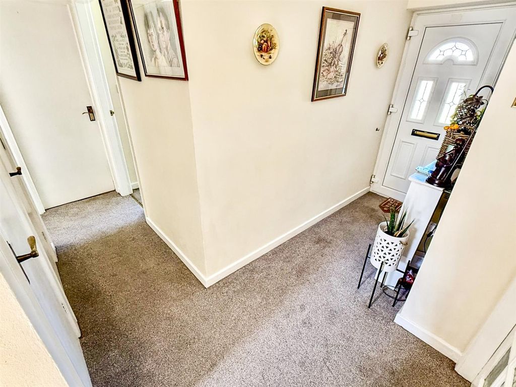 Additional image 5 of 3 bed detached bungalow for saleMaes Y Llan, Llansantffraid SY22