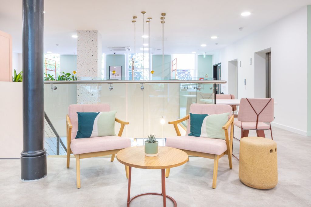 Property photo 2 of 7