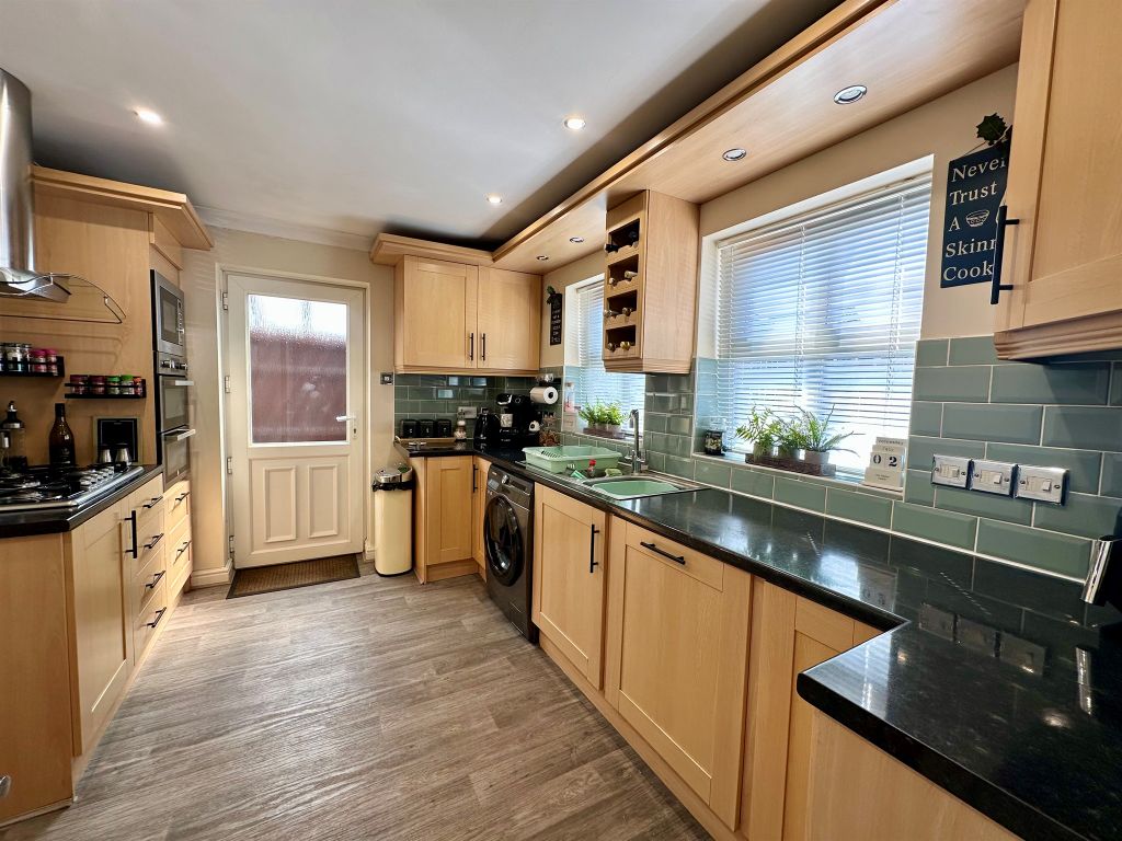 Property photo 2 of 24