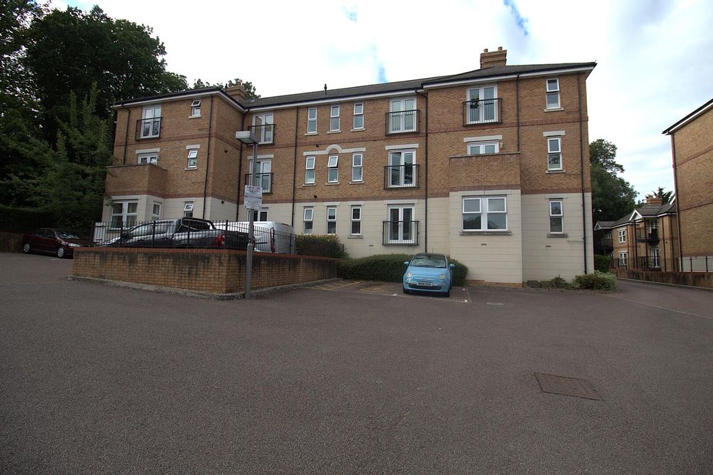 Property photo 2 of 13 Front (Exterior)